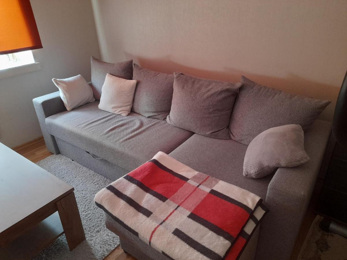 Quiet Summer Apartment Aucugals Bagian luar foto